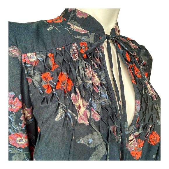 FREE PEOPLE Pebble Crepe So Fine Smocked Tunic Top Navy Floral Bell Sleeve Sz S - Picture 9 of 13